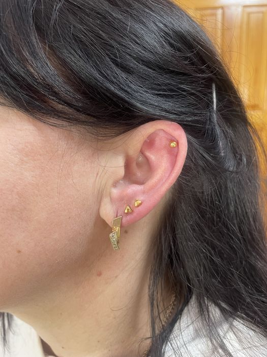 Прокол ушей бесшумной системой, крыла носа Одесская