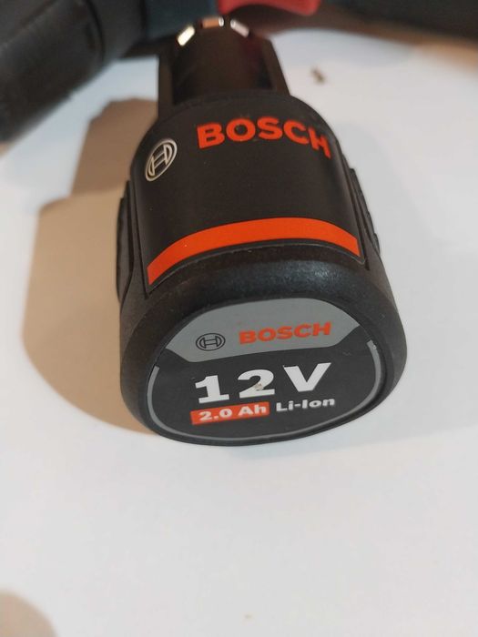 шуруповерт BOSCH GSR120-LI Идеальный