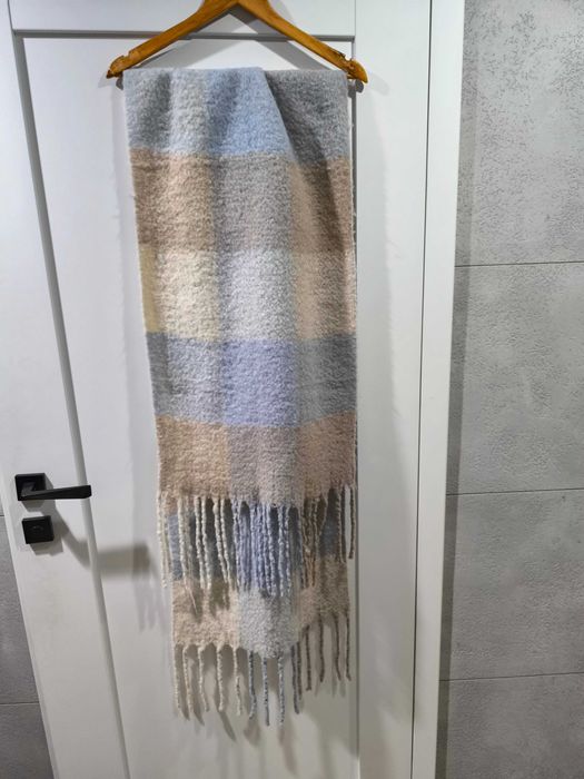 szalik, ciepły błękitno-beżowa krata