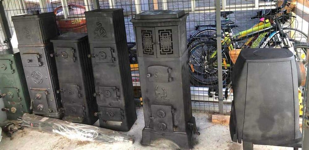 Piece szamotowe żeliwne ozdobne