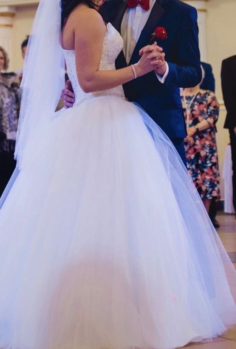 Suknia ślubna princessa