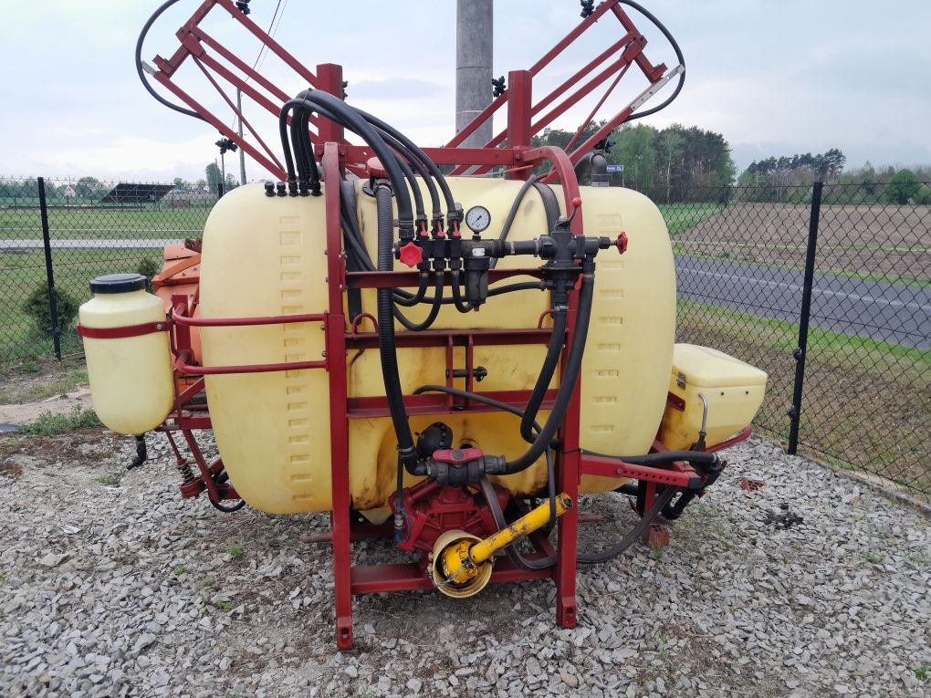 Opryskiwacz hardi 800L 1000L