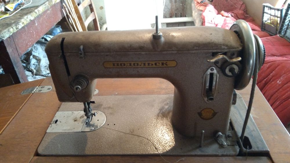 Продам швейную машинку Подольск