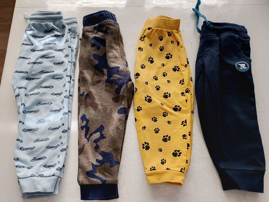 Zestaw : Spodnie dresy dla chłopca, 4 pary