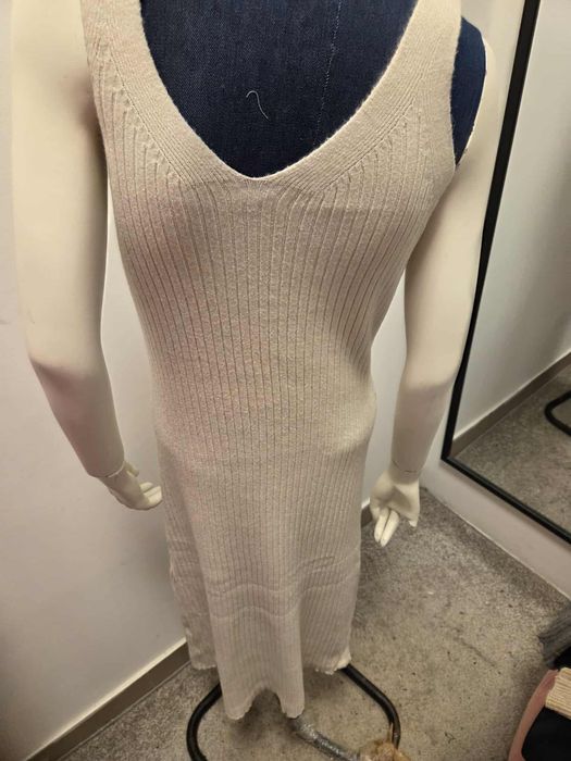 Damski Komplet Dzianinowy Sukienka i Sweter Biały   S M