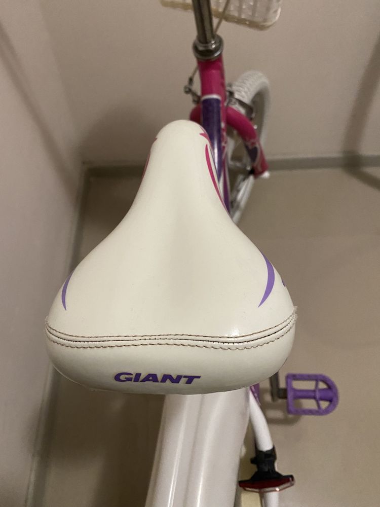Велосипед детский для девочки Giant puddn 16 идеальное