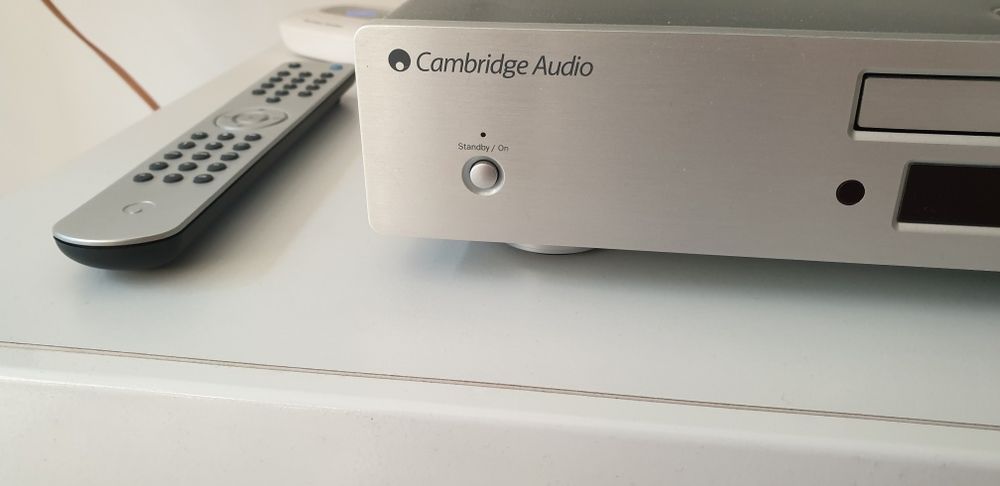 Odtwarzacz CD Cambridge Audio 351c + pilot