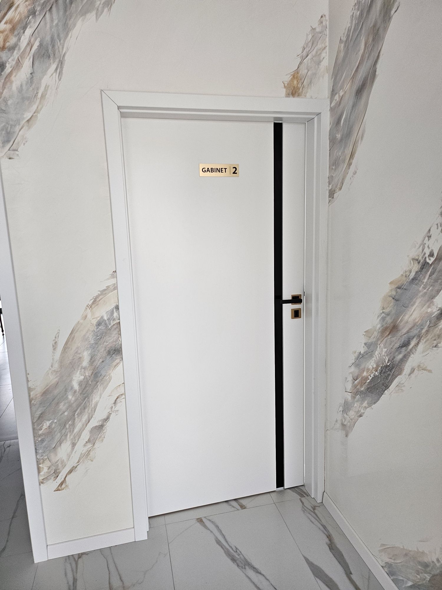 Wynajmę lokal na gabinety lekarskie itp.