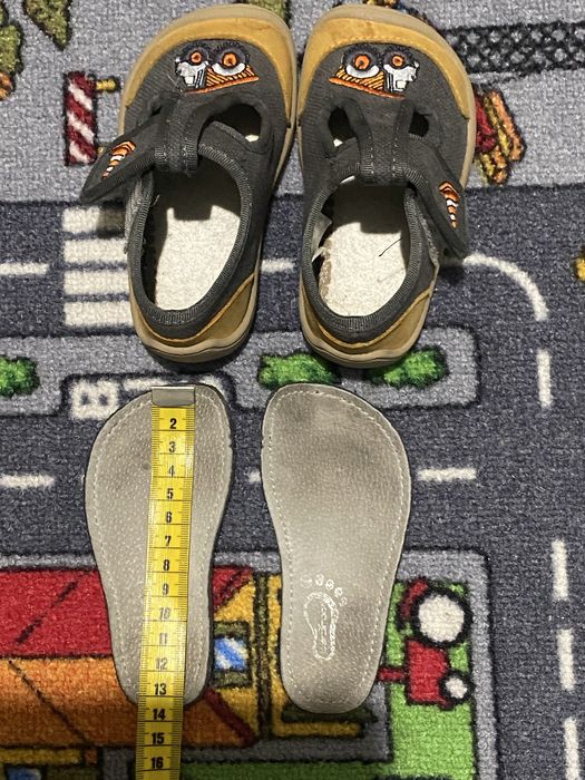 Kapcie 3F Barefoot, wzór - koparkk, r. 22