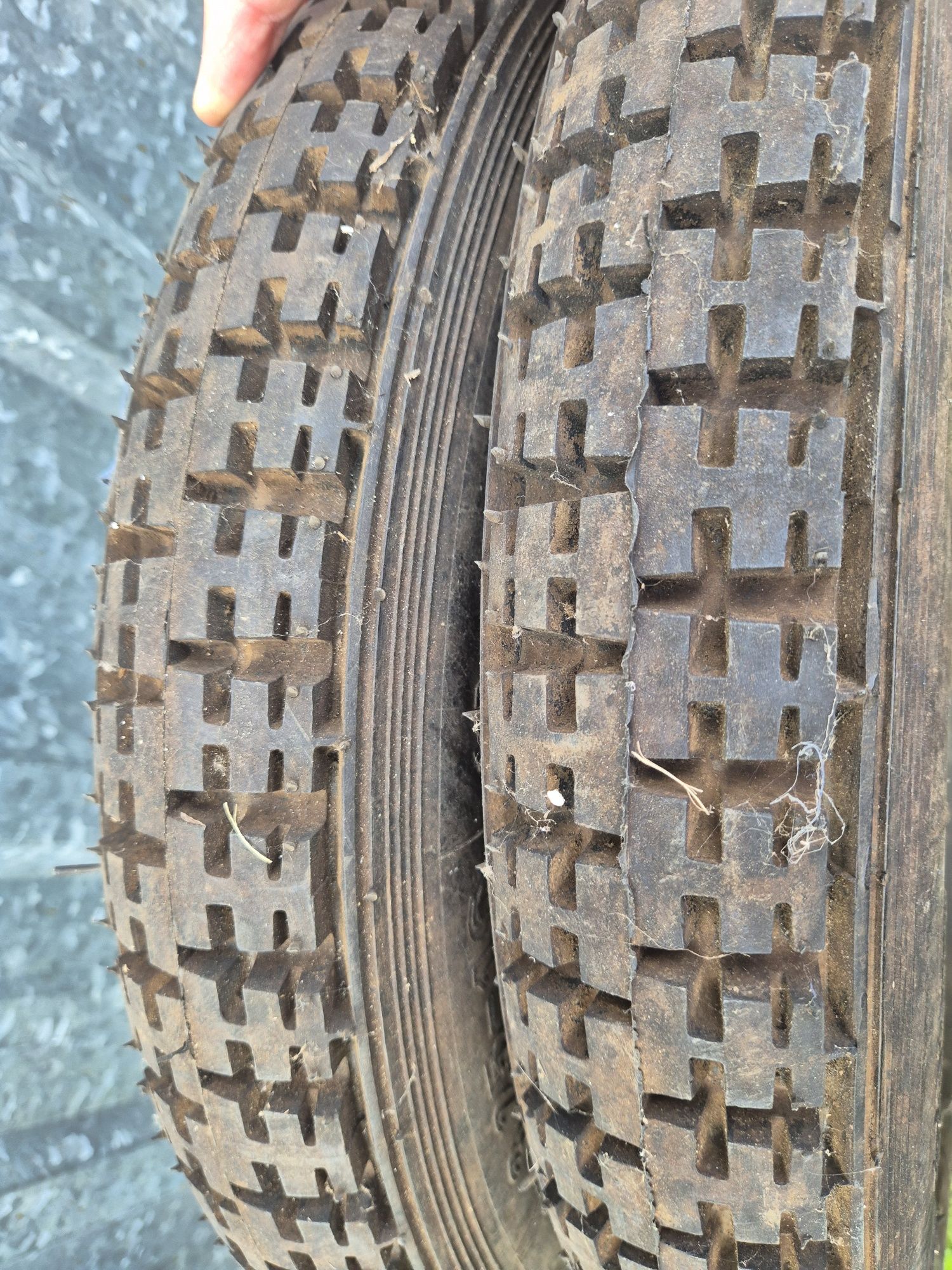 Opony Stomil 32.5 x 16
