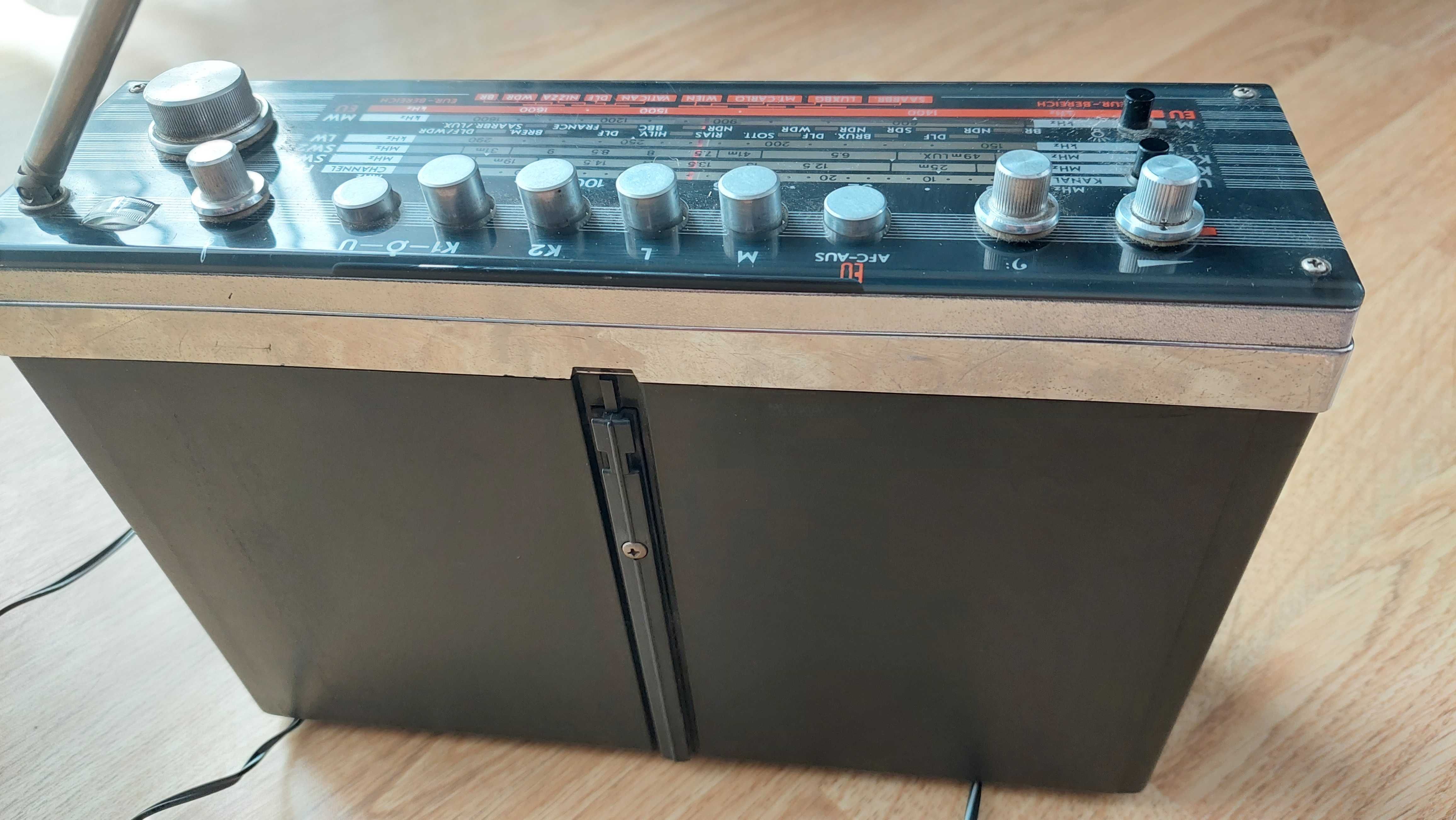 Radio Blaupunkt Derby De Luxe - Tranzystorowe 1969 r. - Ładny Stan