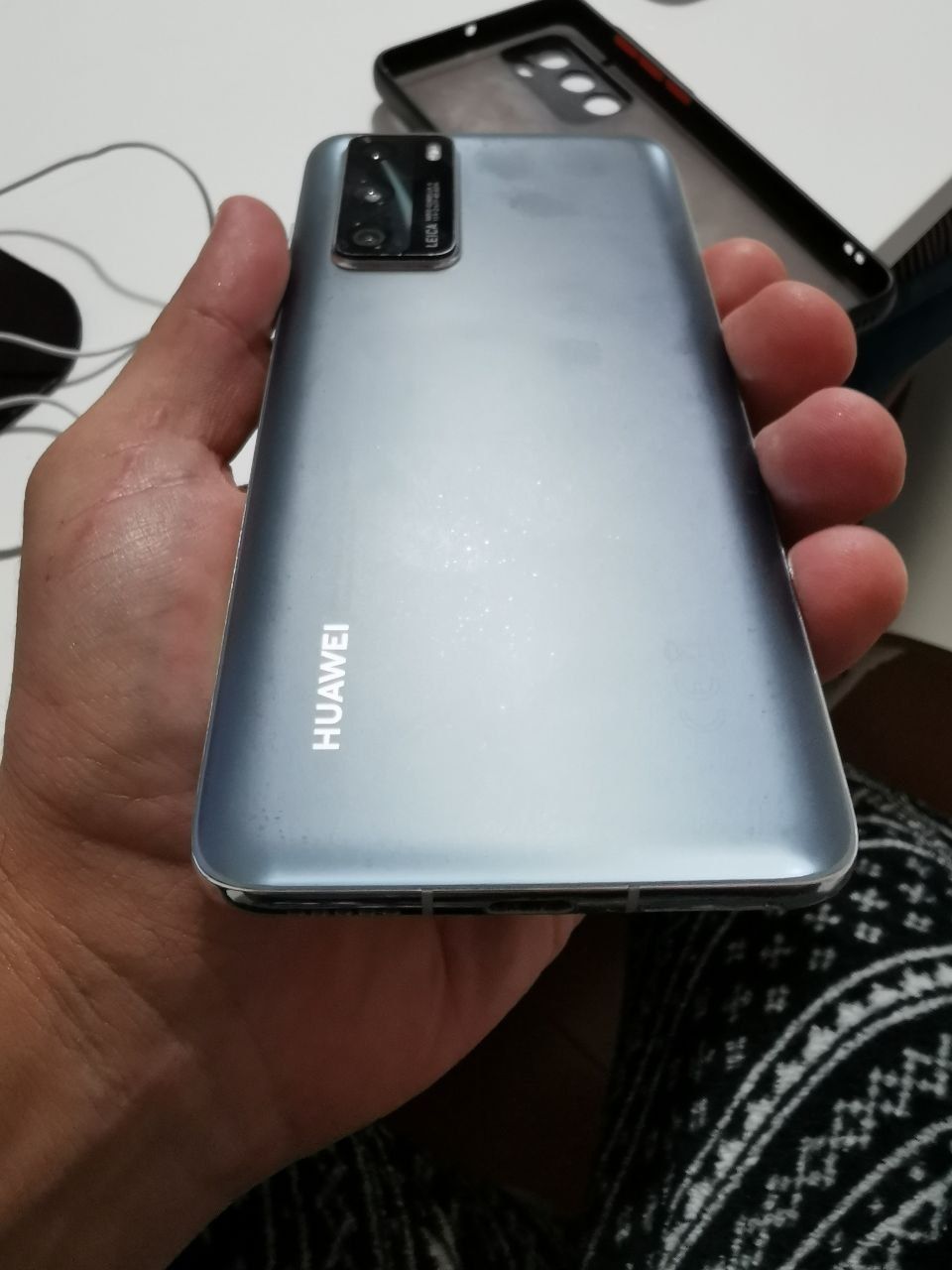 Huawei P40 5G 8/128 gb
