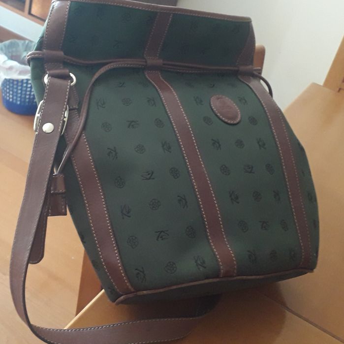 Carteira de ombro ou tiracolo