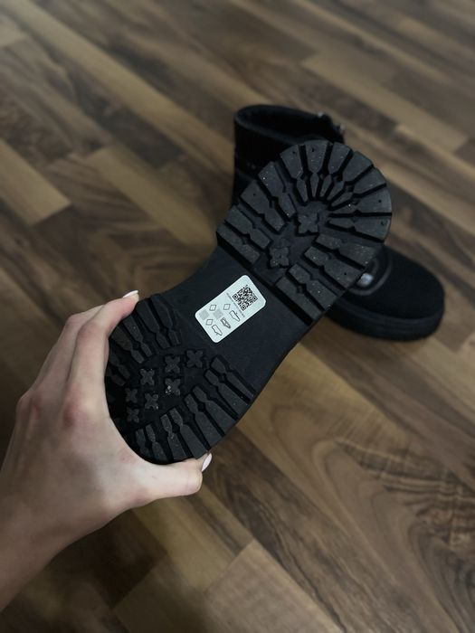 Черевики замшеві нові!