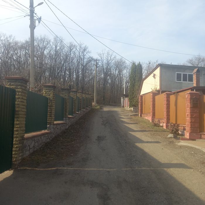 Продаж частини будинку з новим недобудованим будинком м. Васильків