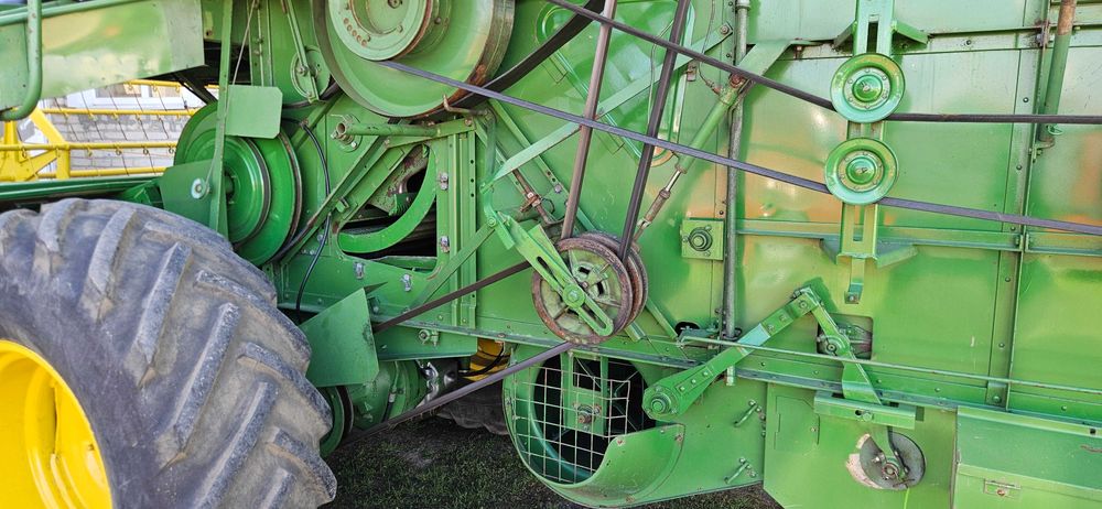 Зернозбиральний  комбайн John Deere 935 3м міні комбайн