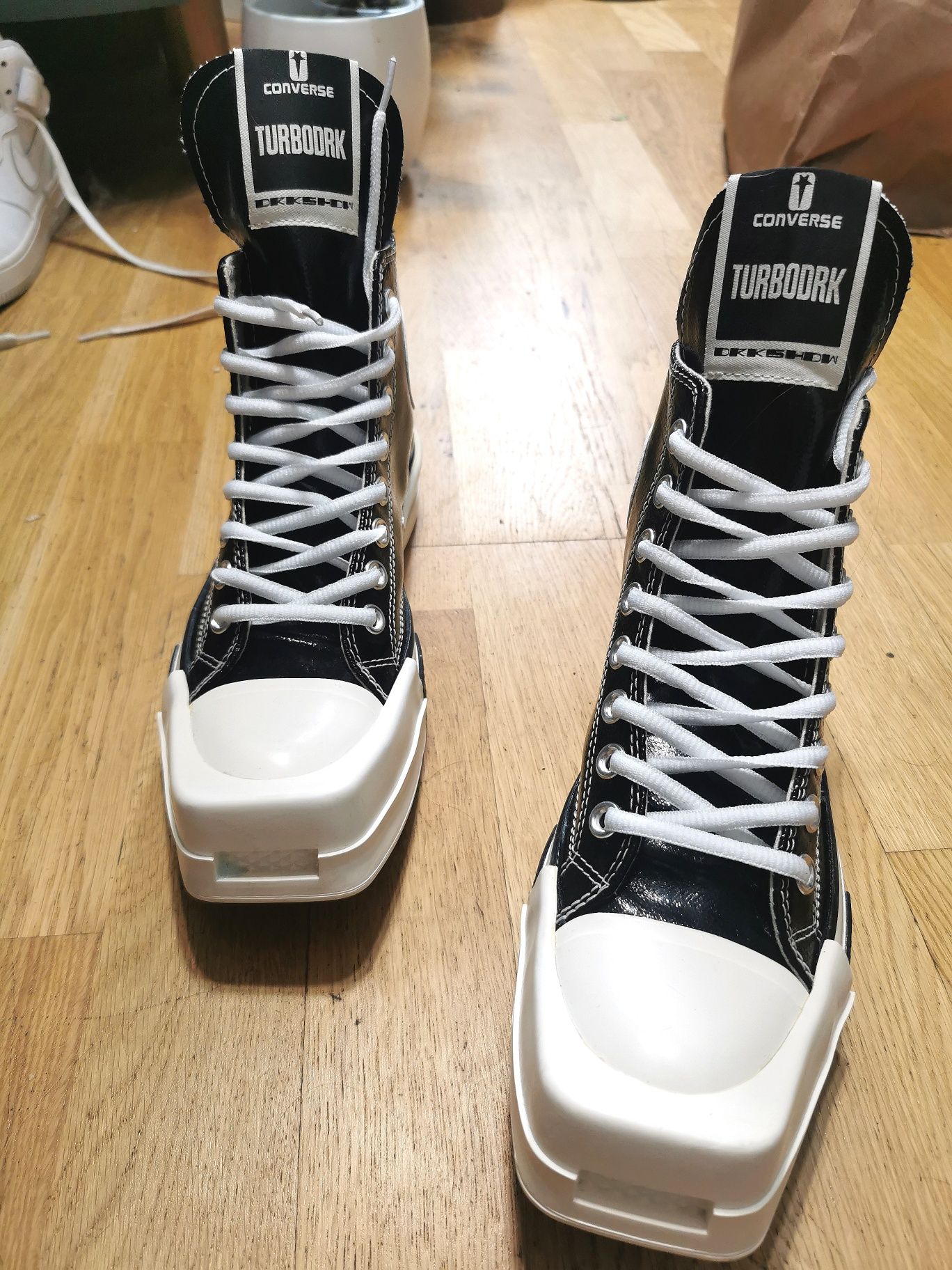 Converse ideoloooo