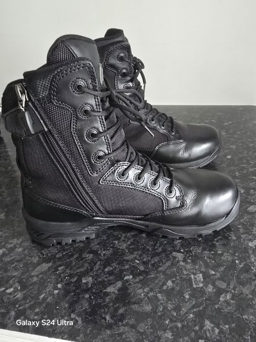 Bota táctica Magnum