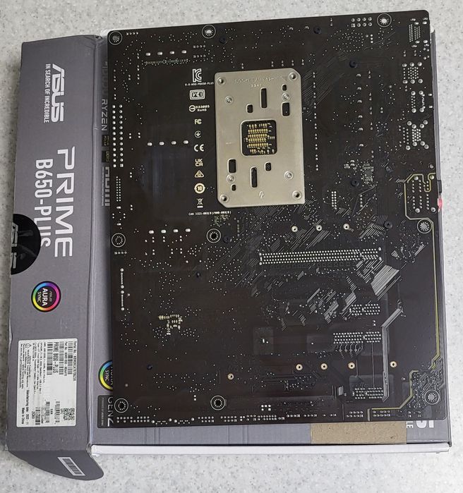 Материнська плата Asus PRIME B650-Plus (sAM5, AMD B650, PCI-Ex16)