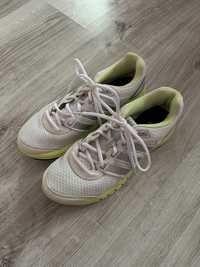 biało-neonowe buty sportowe adidas run strong
