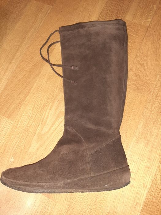 Сапоги Clarks 300 грн за четыре пары