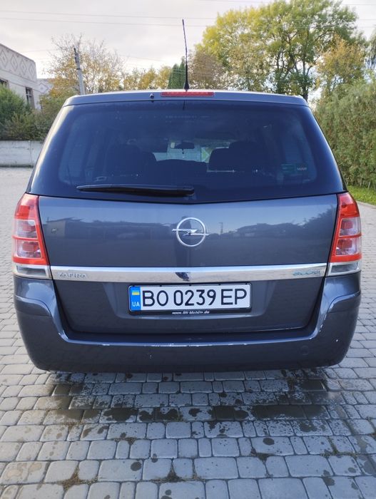 Opel zafira b 1.7 2011р.