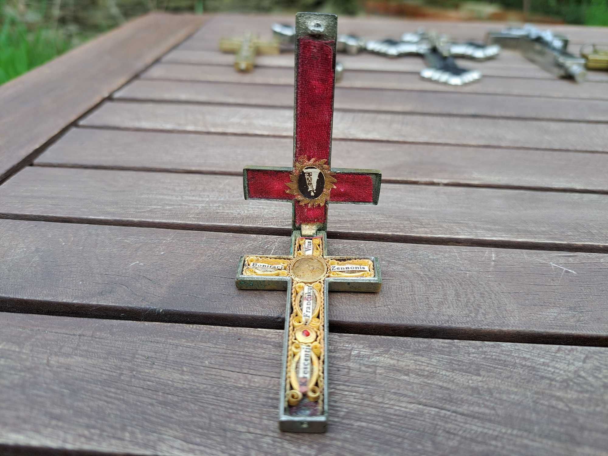 Krzyż enkolpion relikwiarz XIX wiek