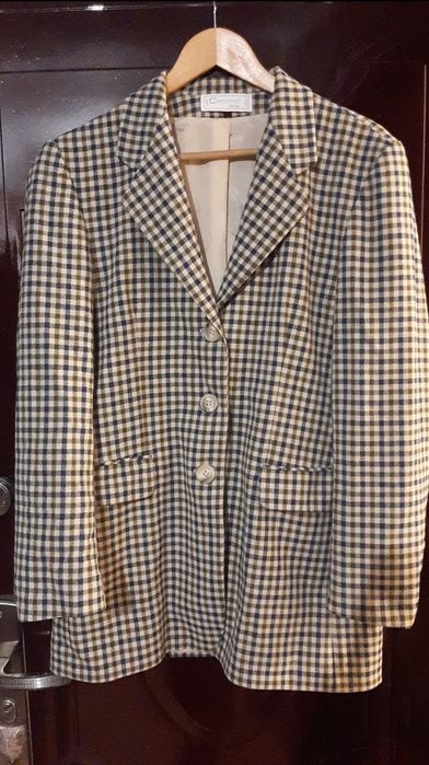 Продам піджак в клітинку