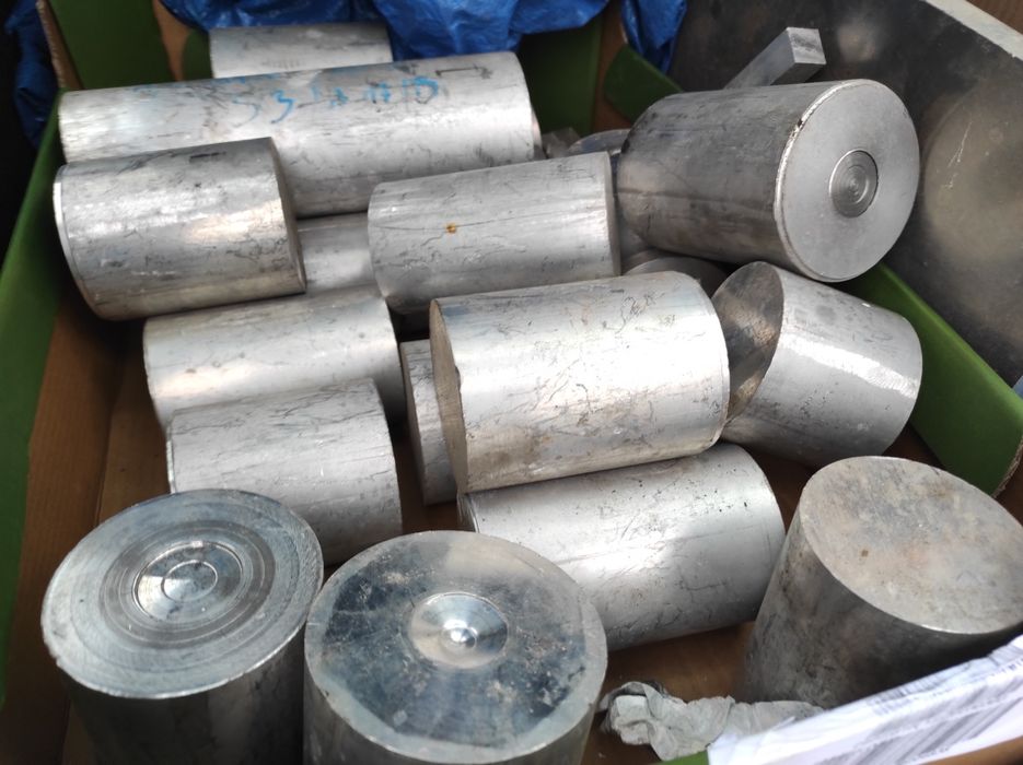 Formatki płyty  wałki aluminium fi 88 fi 85 70 CNC lotnicze