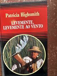 Livro levemente levemente ao vento