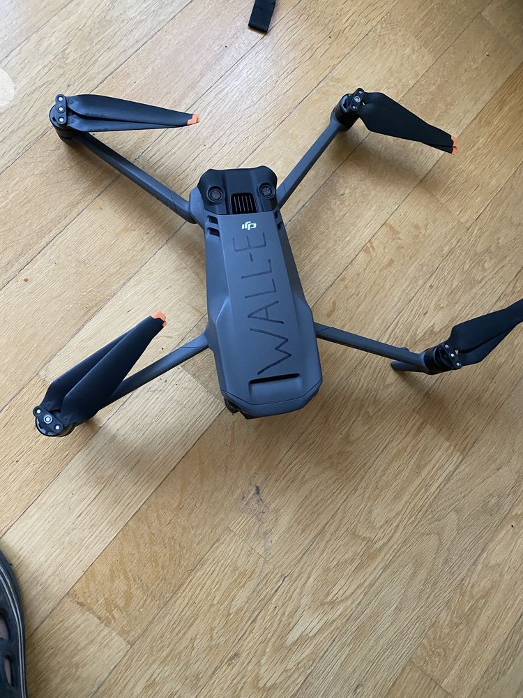 Дрон Mavic 3 DJI