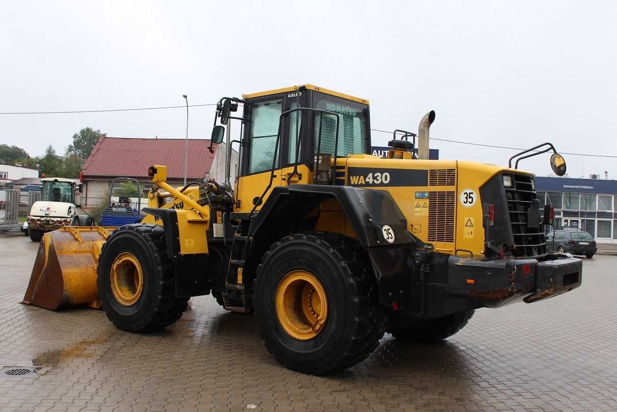 Ładowarka Kołowa Komatsu WA430-- Wynajem