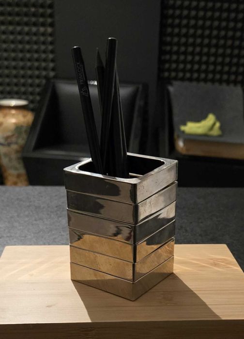 Elegancki pojemnik na długopisy - Designerski organizer Philippi