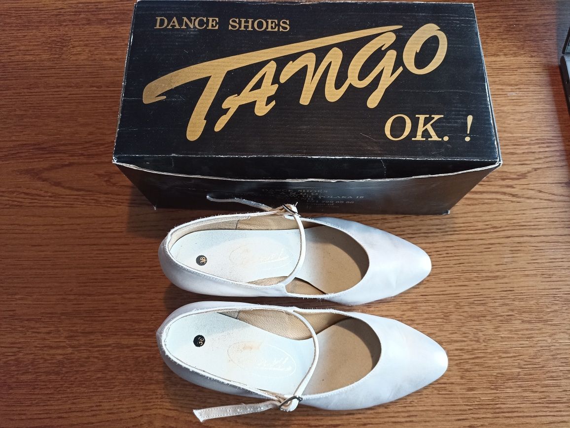 Buty ślubne 38, tango