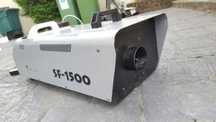 Wytwornica dymu Stairville SF1500