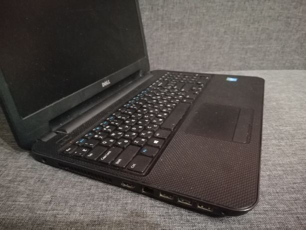 Мультимедийный ноутбук Dell