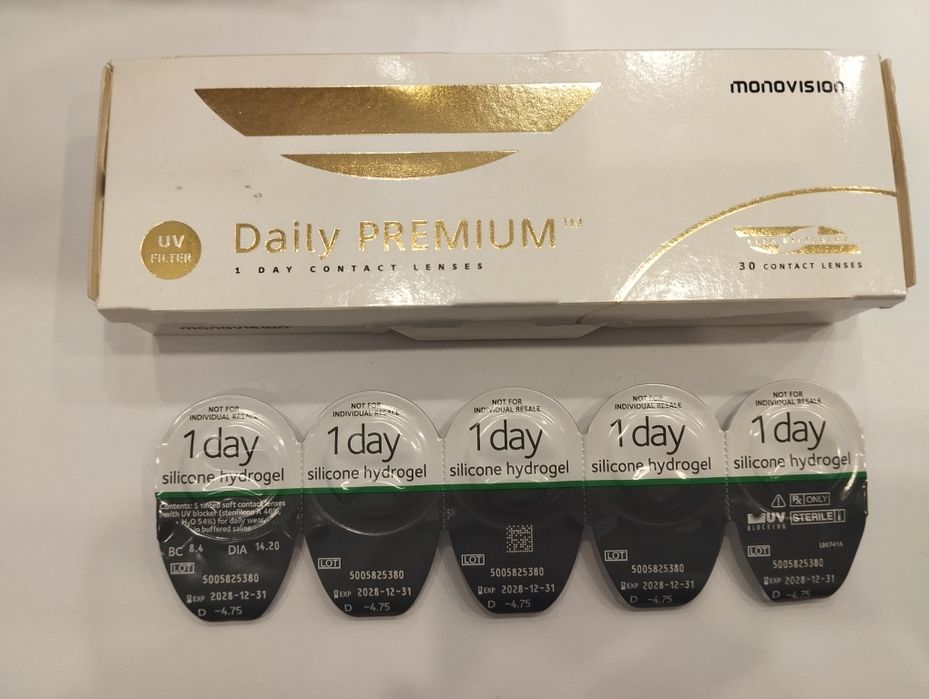 Soczewki -4.75 15szt