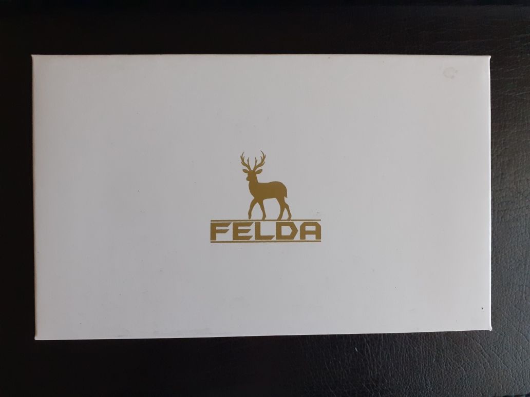 Carteira nova em pele