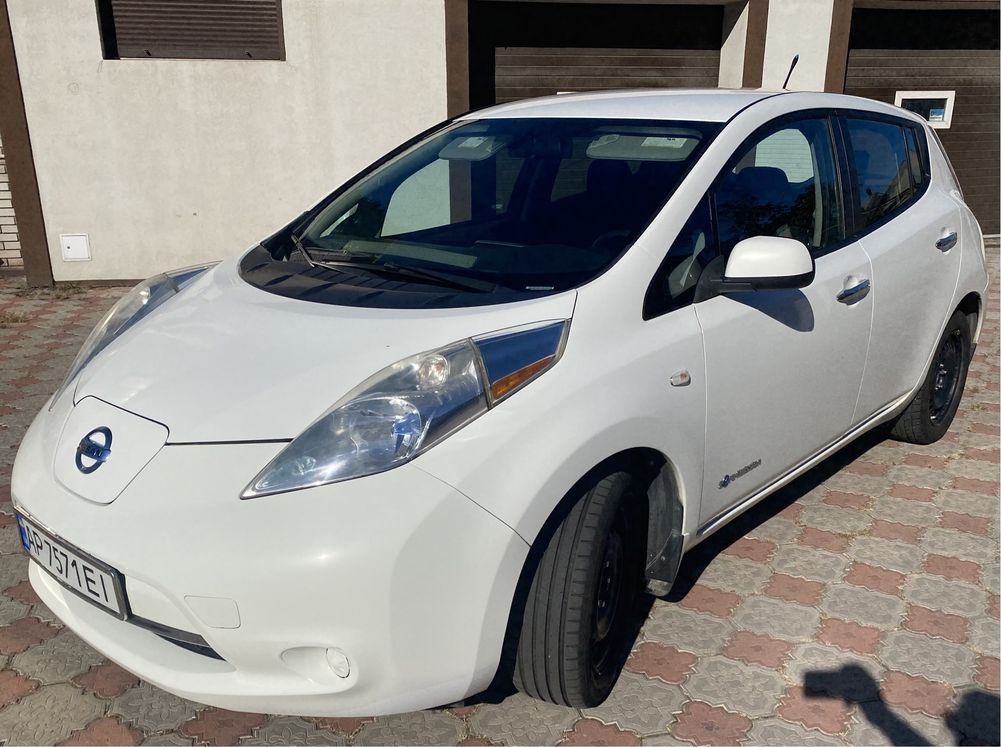 Nissan leaf 2015г. 8 палок