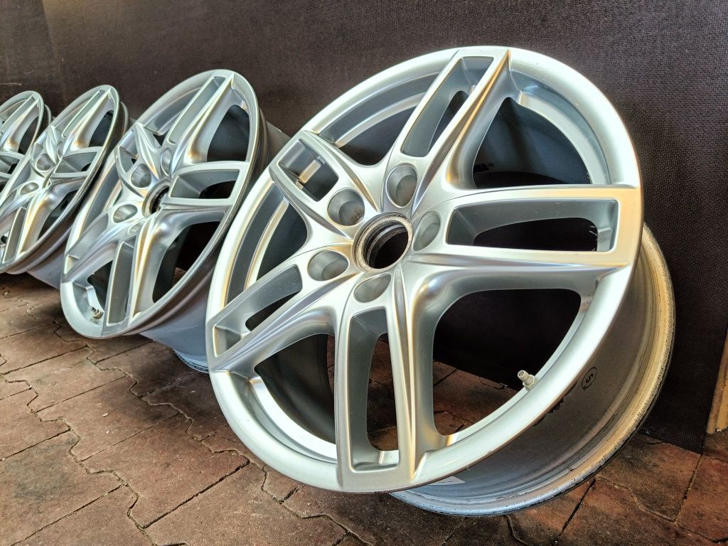 Felgi Aluminiowe 19 Cali 5x130 8.5Jx19H2 ET59 - Porsche Cayenne Turbo