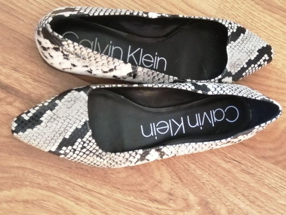 Czółenka damskie. 40. Nowe. Calvin Klein