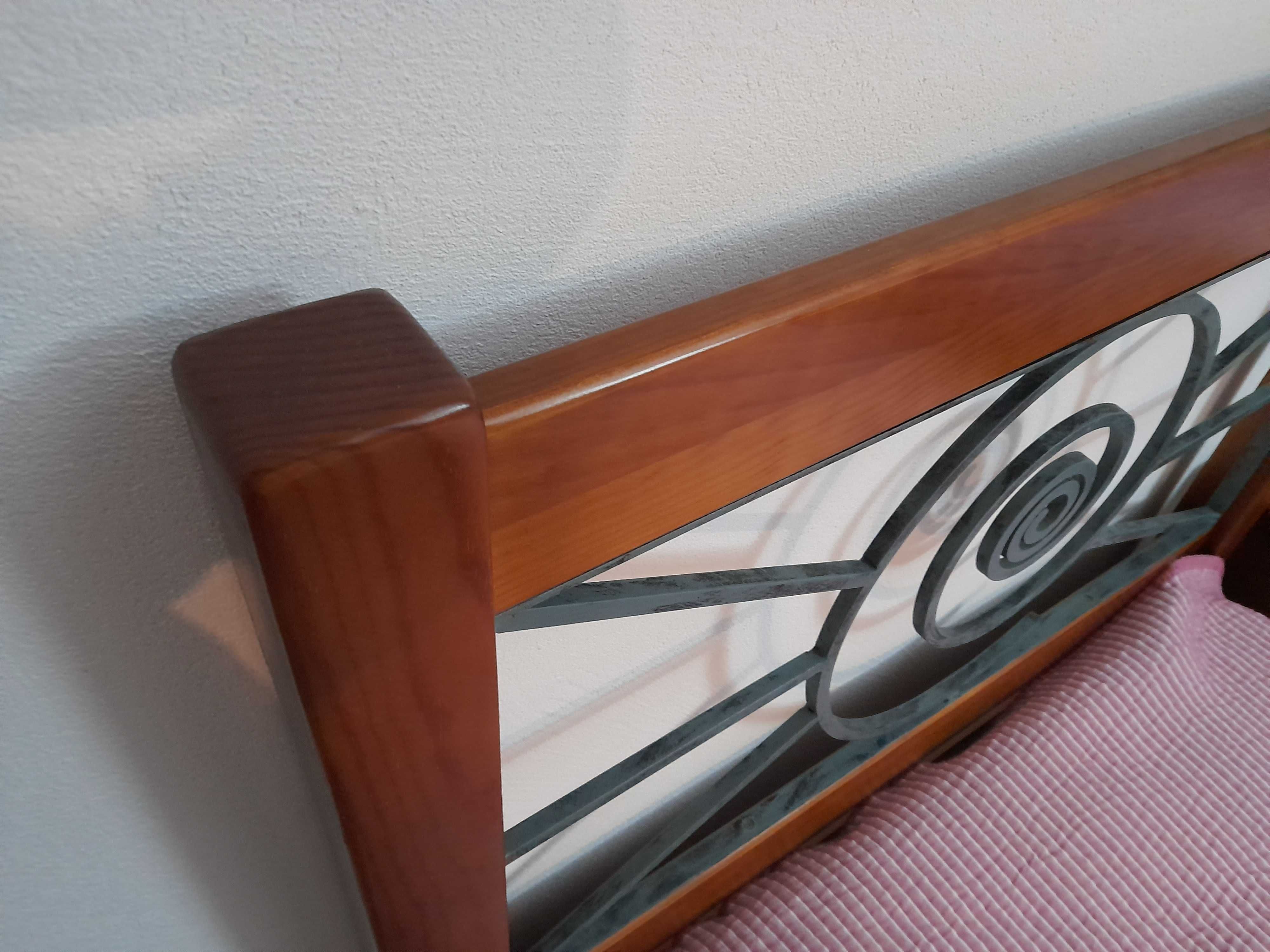 Conjunto de duas camas solteiro