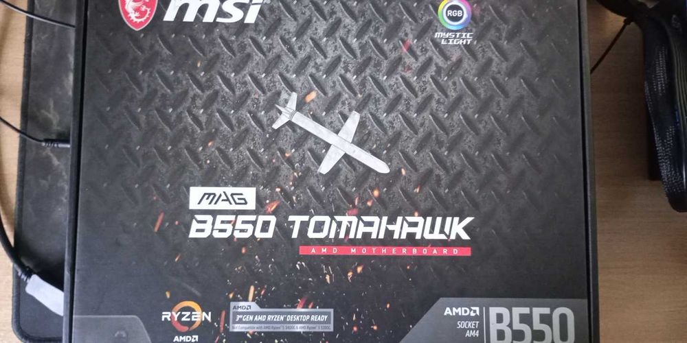 Материнська плата MSI MAG B550 TOMAHAWK Б/К