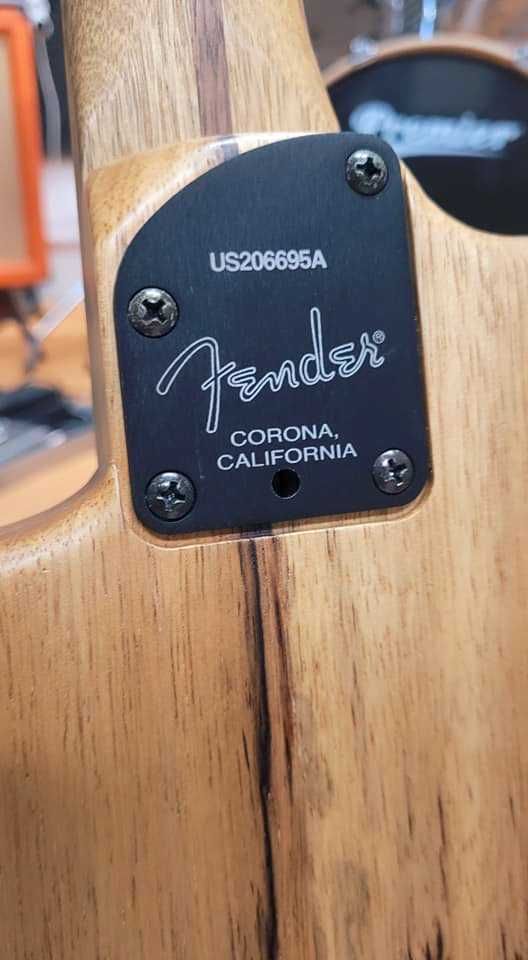 Fender Acoustasonic Strat Ziricote limitowana edycja
