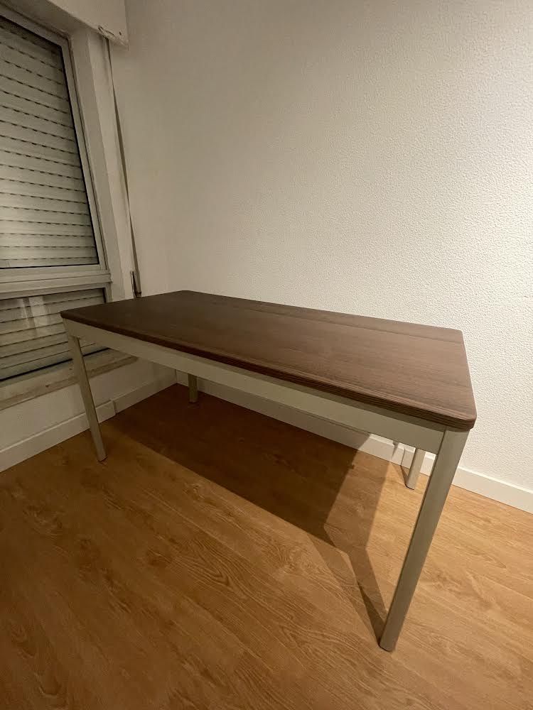 Secretária/Mesa IKEA IDASEN