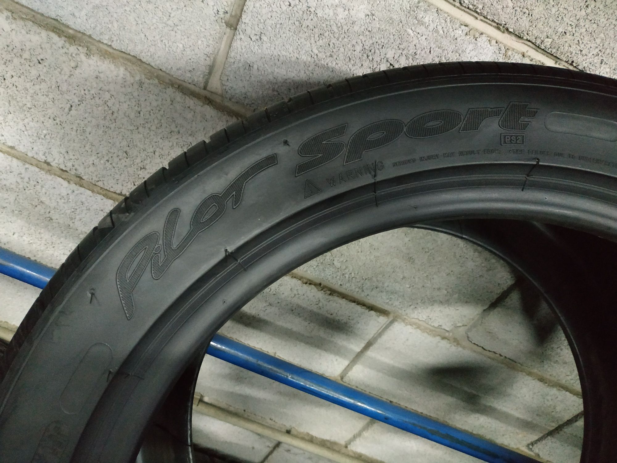 Літні шини 295/35 R18 MICHELIN