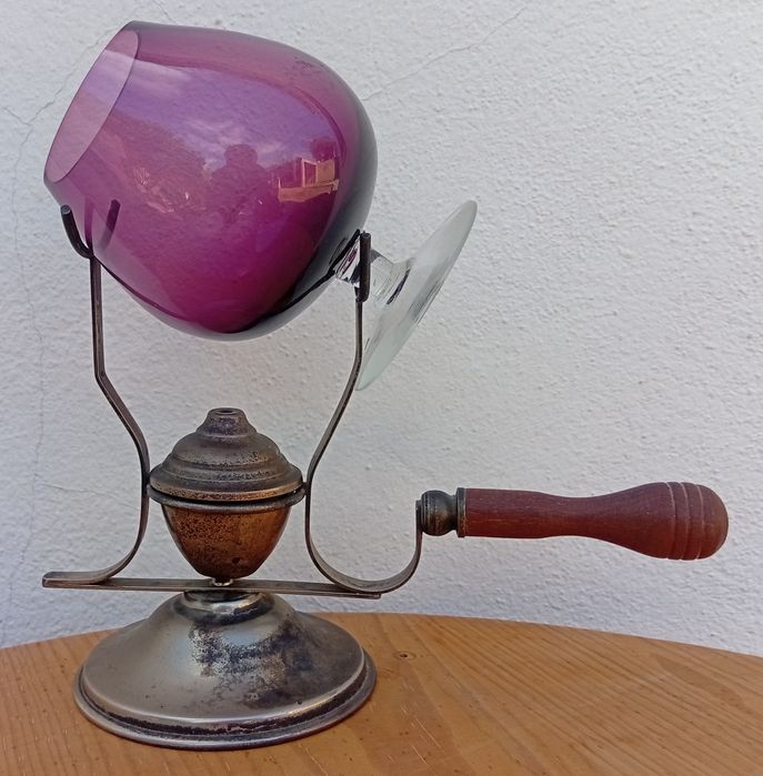 Aquecedor de aguardente antigo