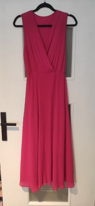 Sukienka różowa midi plisowana rozmiar uniwersalny stan idealny