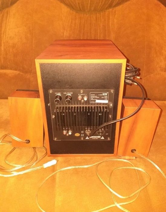 продам сабвуфер