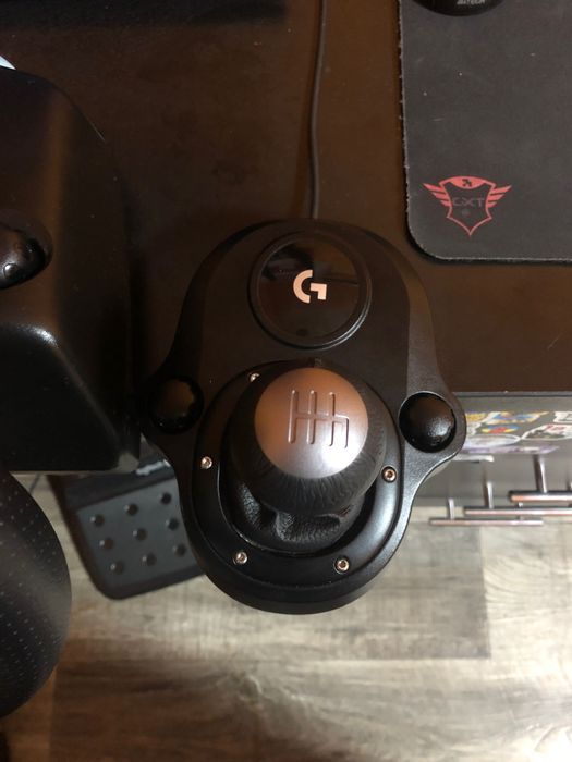 Игровой руль Logitech g29